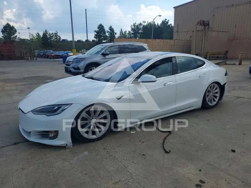 2019 Tesla Model S фото