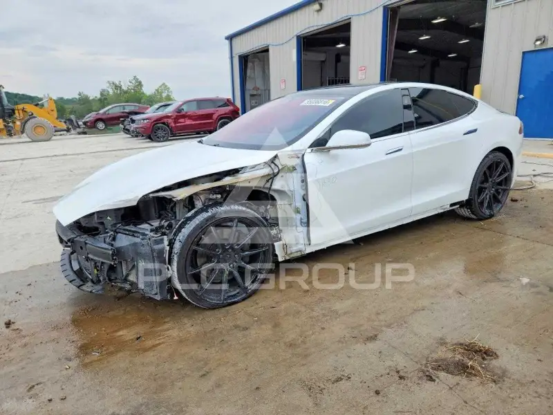2019 Tesla Model S фото