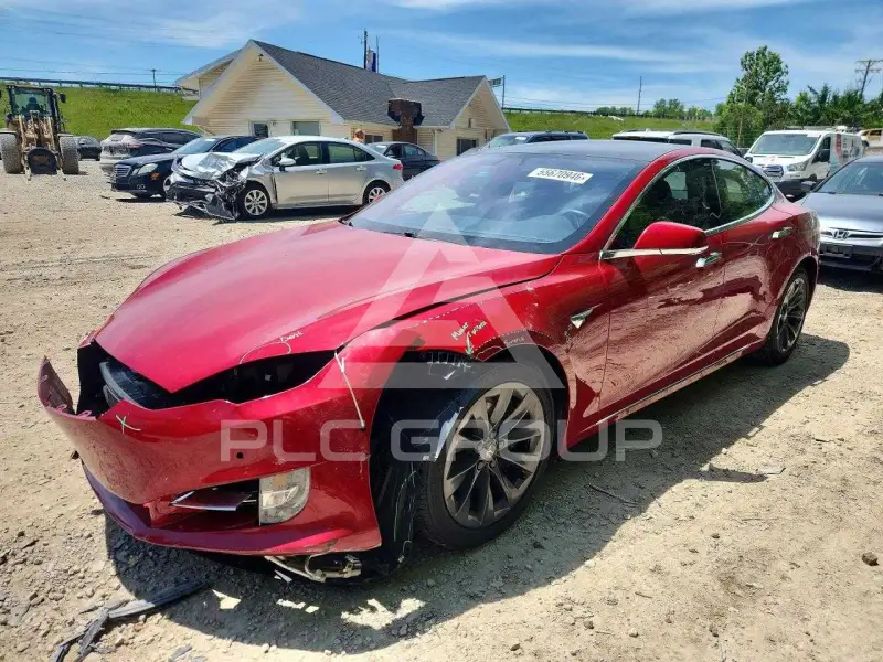 2019 Tesla Model S фото