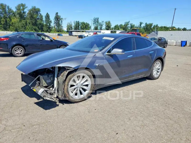 2019 Tesla Model S фото