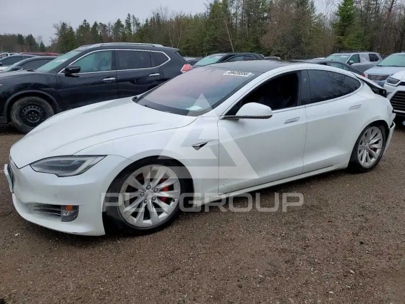 2019 Tesla Model S фото