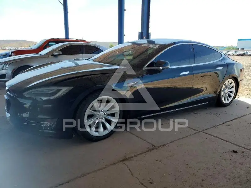 2019 Tesla Model S фото