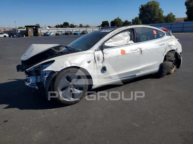 2019 Tesla Model 3 фото