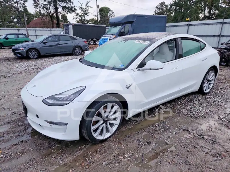 2019 Tesla Model 3 фото
