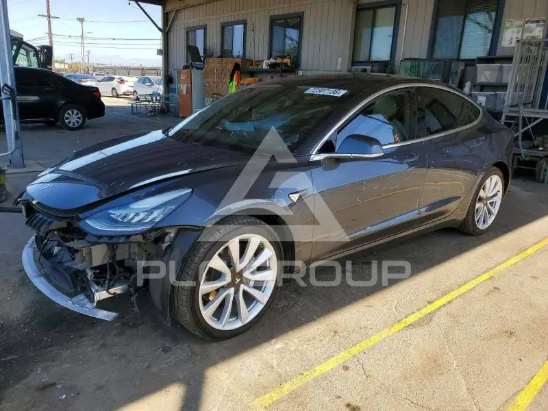 2019 Tesla Model 3 фото