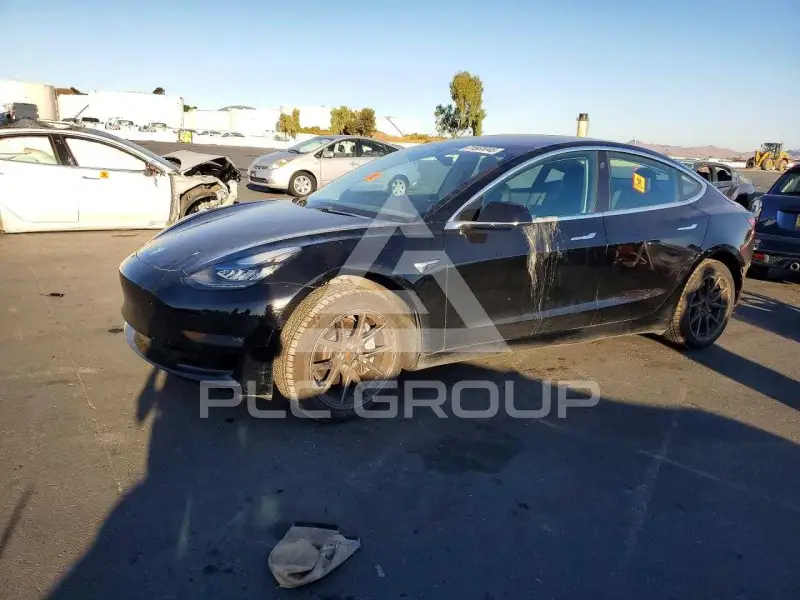 2019 Tesla Model 3 фото