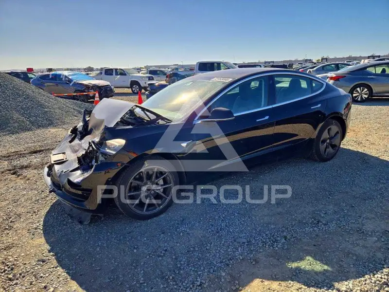 2019 Tesla Model 3 фото