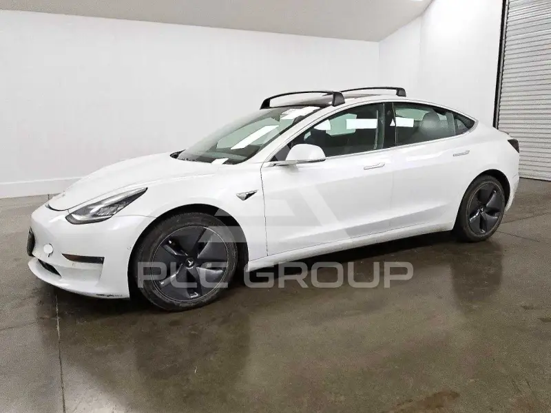 2019 Tesla Model 3 фото