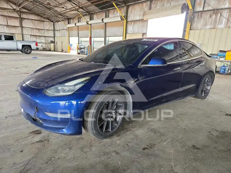 2019 Tesla Model 3 фото