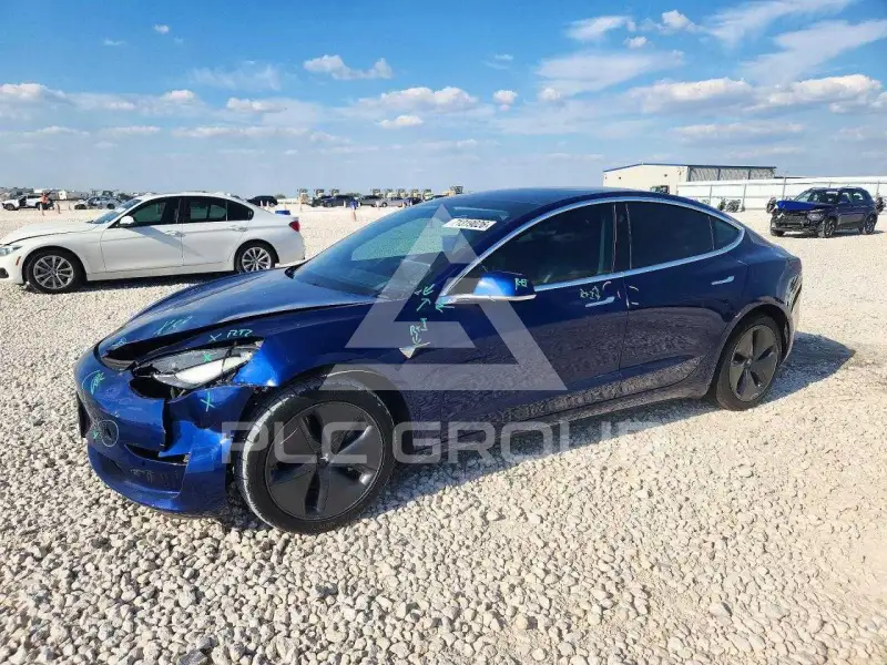 2019 Tesla Model 3 фото