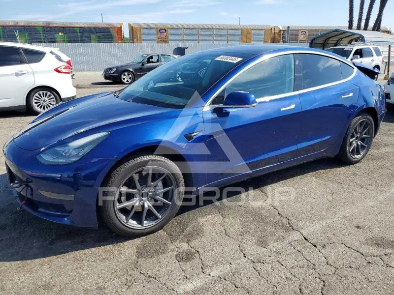 2019 Tesla Model 3 фото