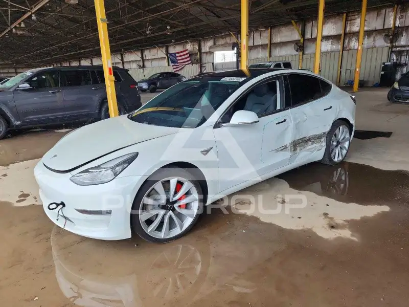 2019 Tesla Model 3 фото