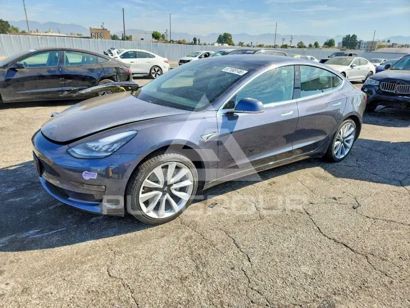 2019 Tesla Model 3 фото