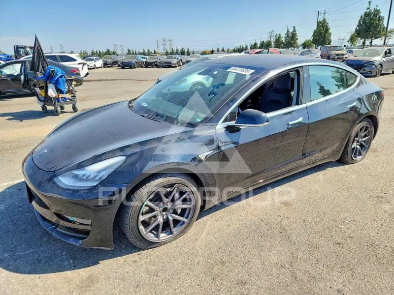 2019 Tesla Model 3 фото