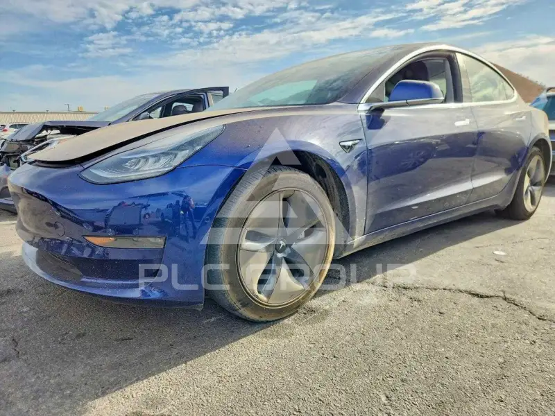 2019 Tesla Model 3 фото