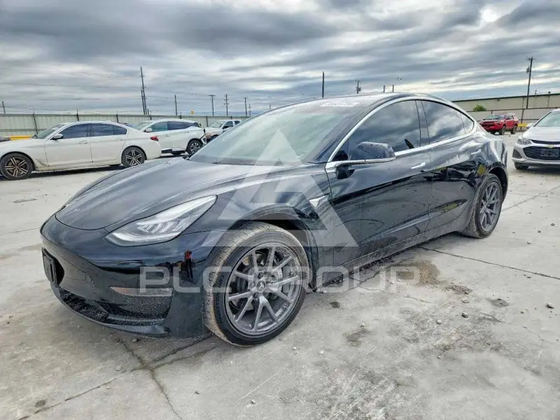 2019 Tesla Model 3 фото