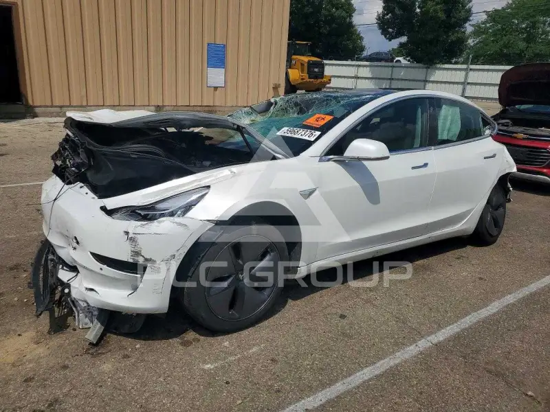 2019 Tesla Model 3 фото