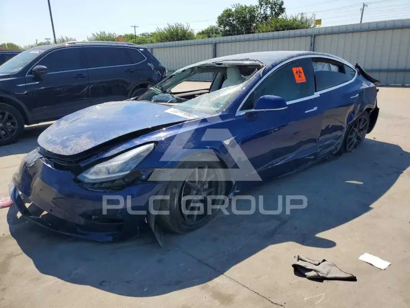 2019 Tesla Model 3 фото