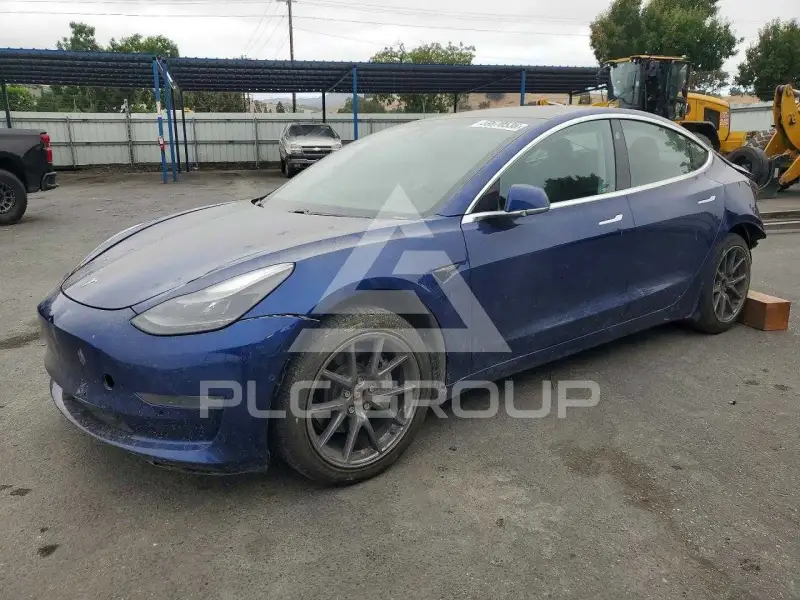 2019 Tesla Model 3 фото