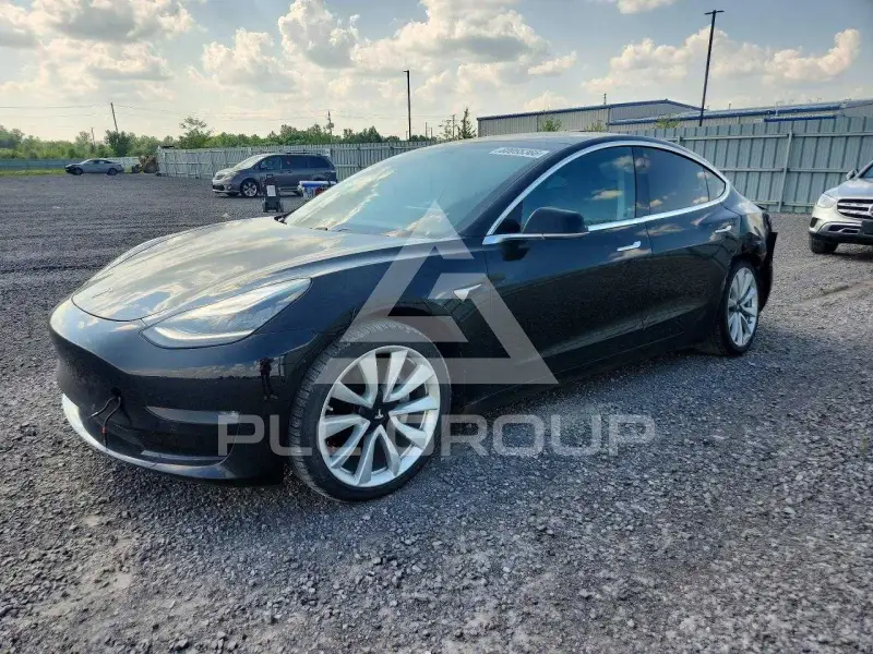 2019 Tesla Model 3 фото