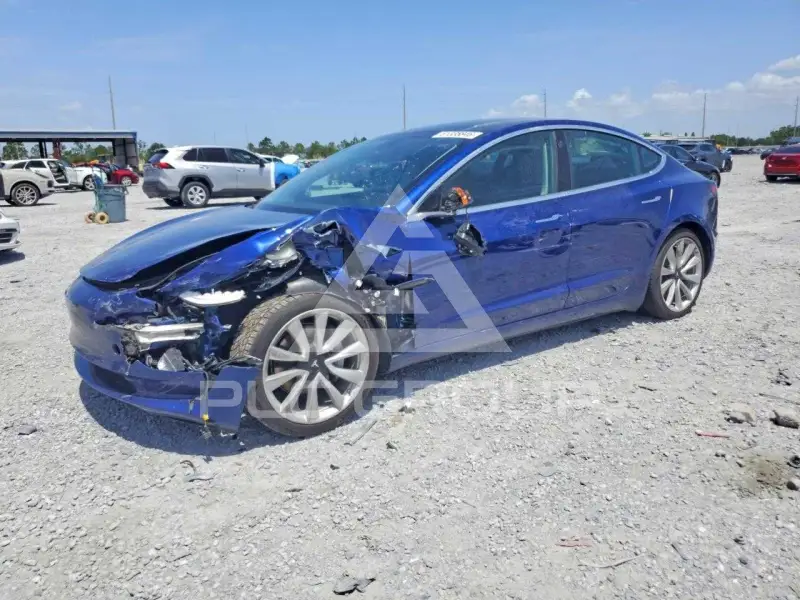 2019 Tesla Model 3 фото