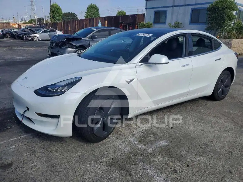 2019 Tesla Model 3 фото