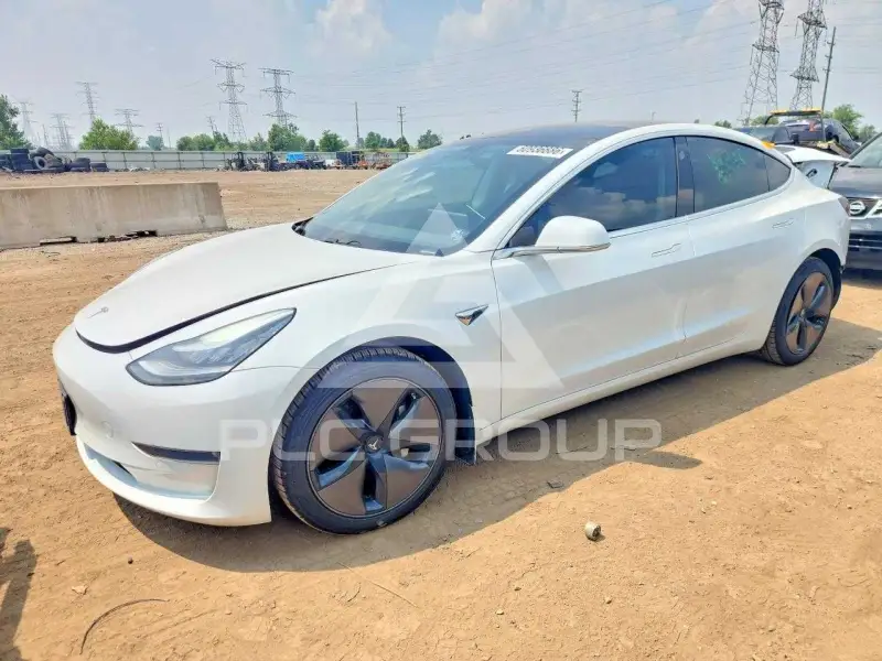2019 Tesla Model 3 photo