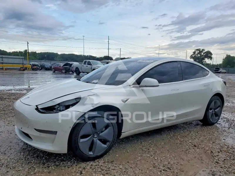 2019 Tesla Model 3 фото