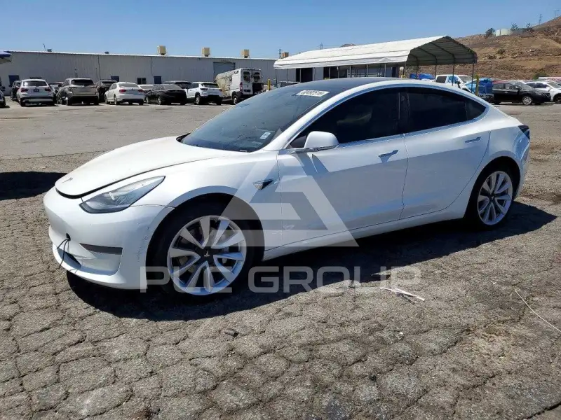 2019 Tesla Model 3 фото