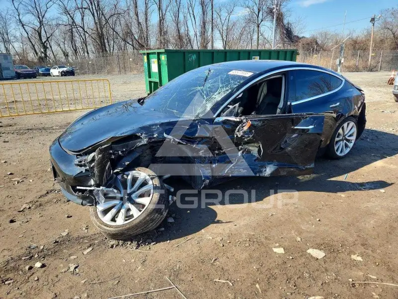 2019 Tesla Model 3 фото