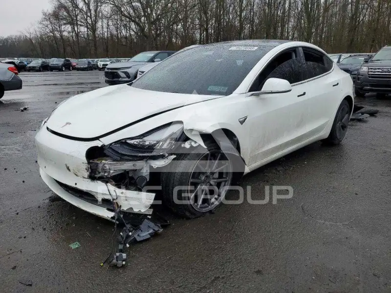 2019 Tesla Model 3 фото