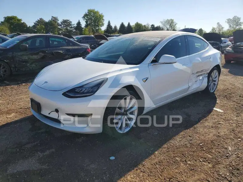2019 Tesla Model 3 фото