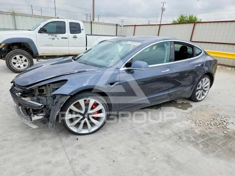 2019 Tesla Model 3 фото