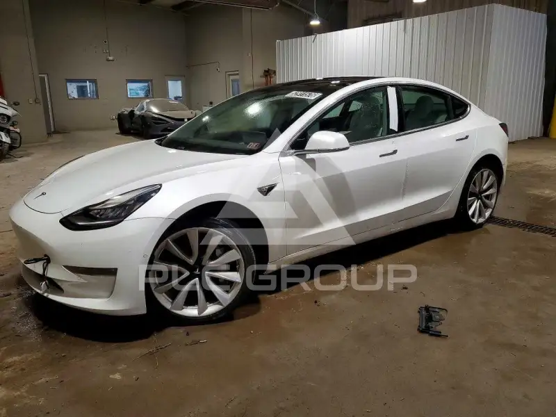 2019 Tesla Model 3 фото
