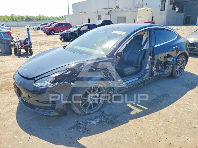 2019 Tesla Model 3 фото