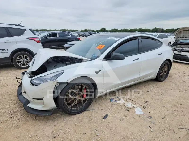 2019 Tesla Model 3 photo
