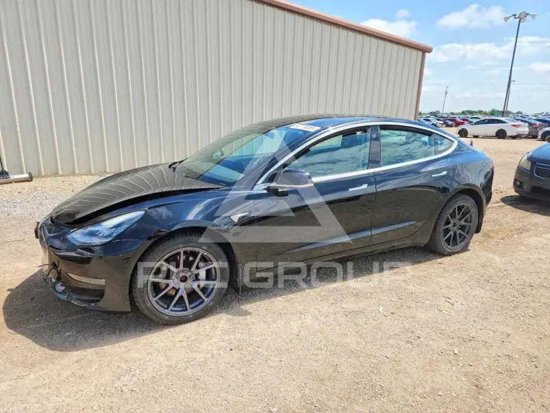 2019 Tesla Model 3 фото