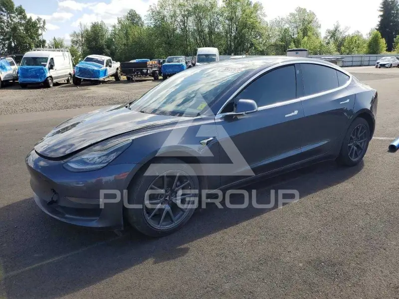 2019 Tesla Model 3 фото
