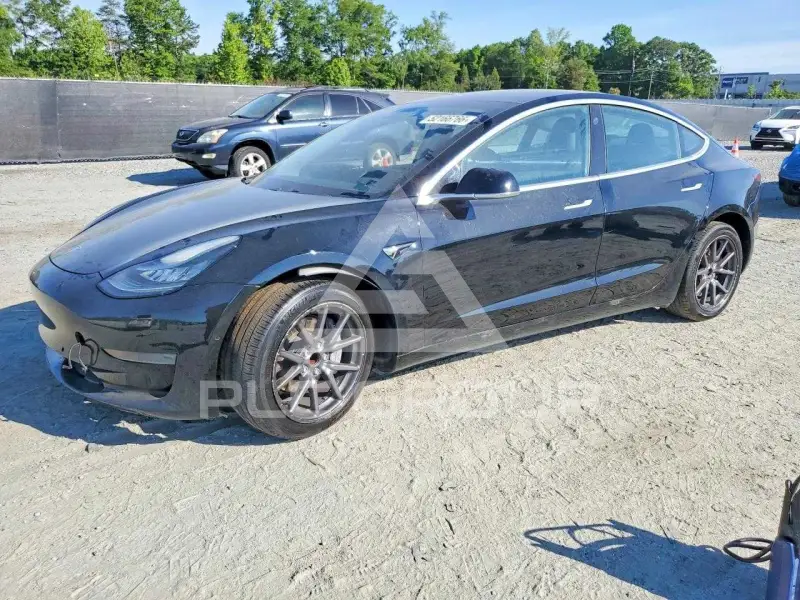 2019 Tesla Model 3 photo