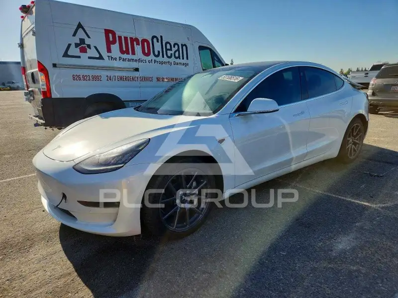 2019 Tesla Model 3 photo