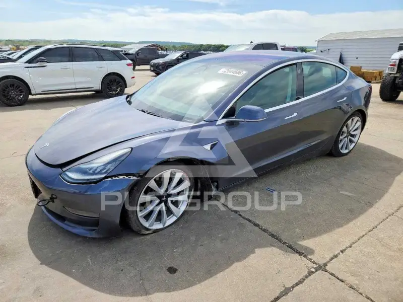 2019 Tesla Model 3 фото