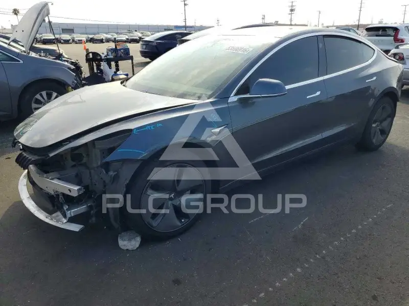 2019 Tesla Model 3 фото