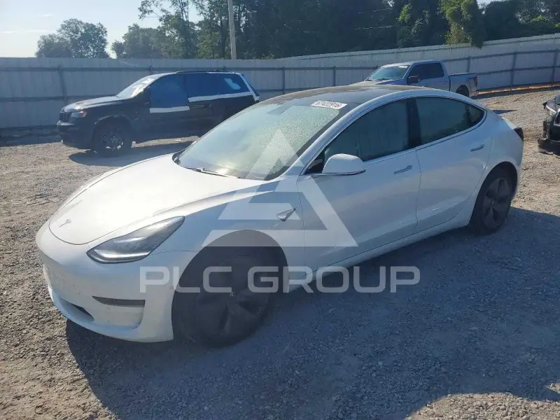 2019 Tesla Model 3 фото