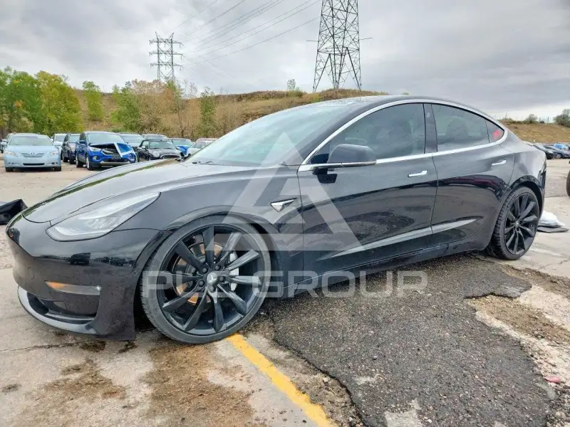 2019 Tesla Model 3 фото