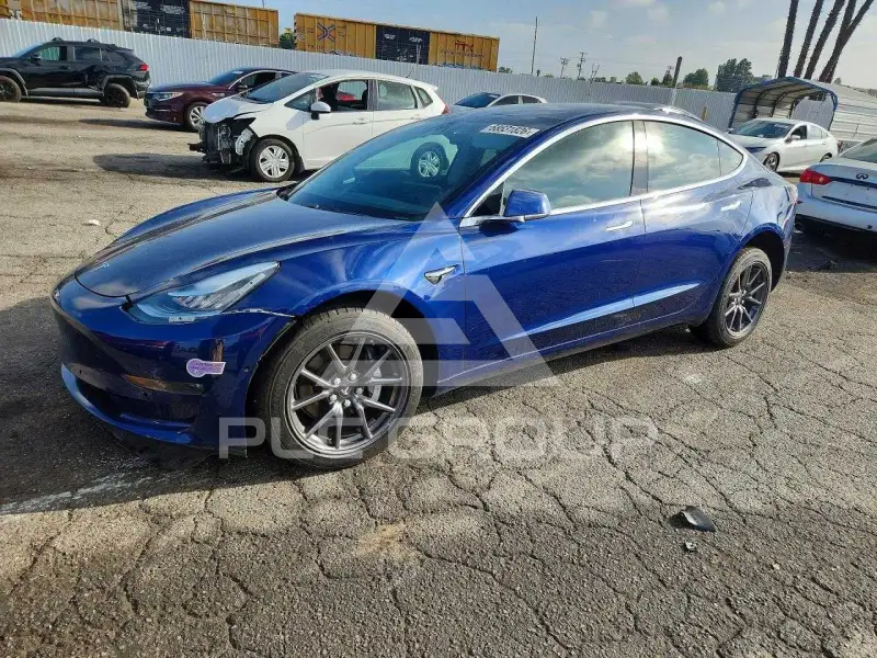 2019 Tesla Model 3 фото