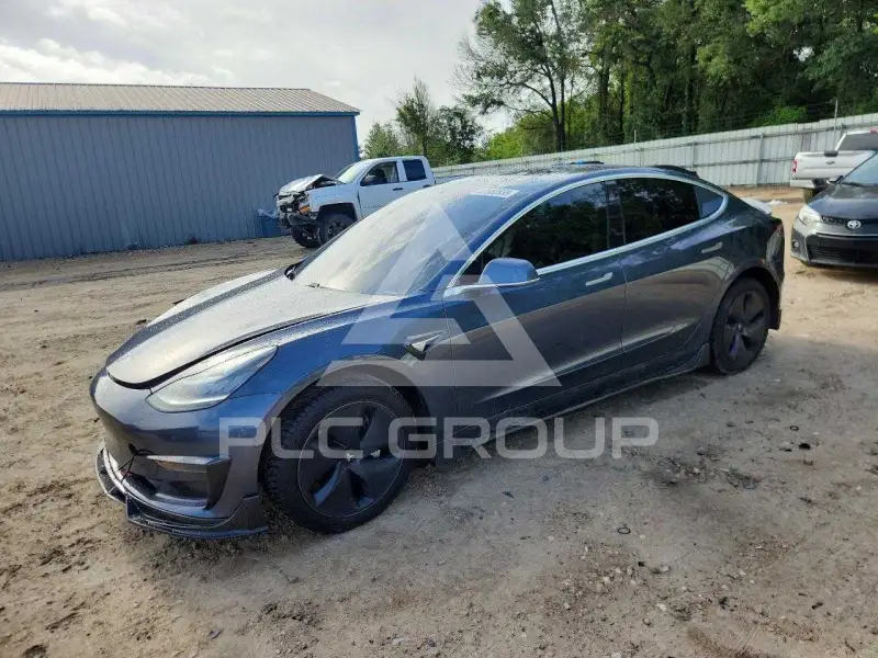 2019 Tesla Model 3 photo