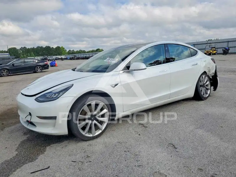 2019 Tesla Model 3 фото