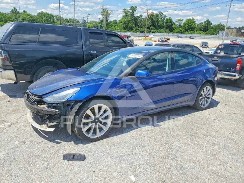 2019 Tesla Model 3 фото