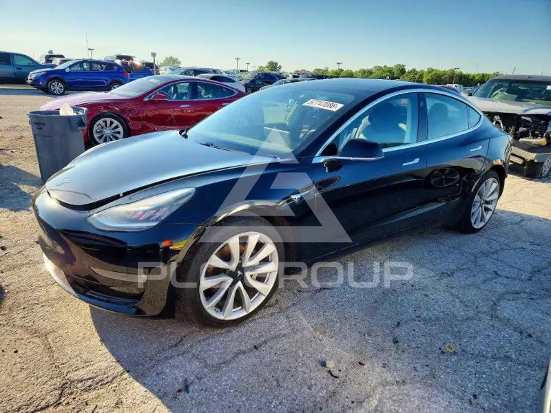 2019 Tesla Model 3 фото