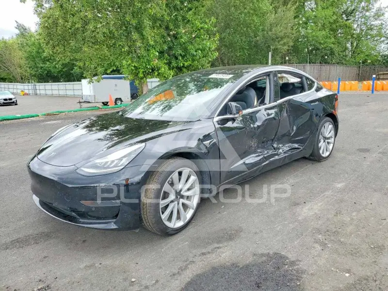2019 Tesla Model 3 фото